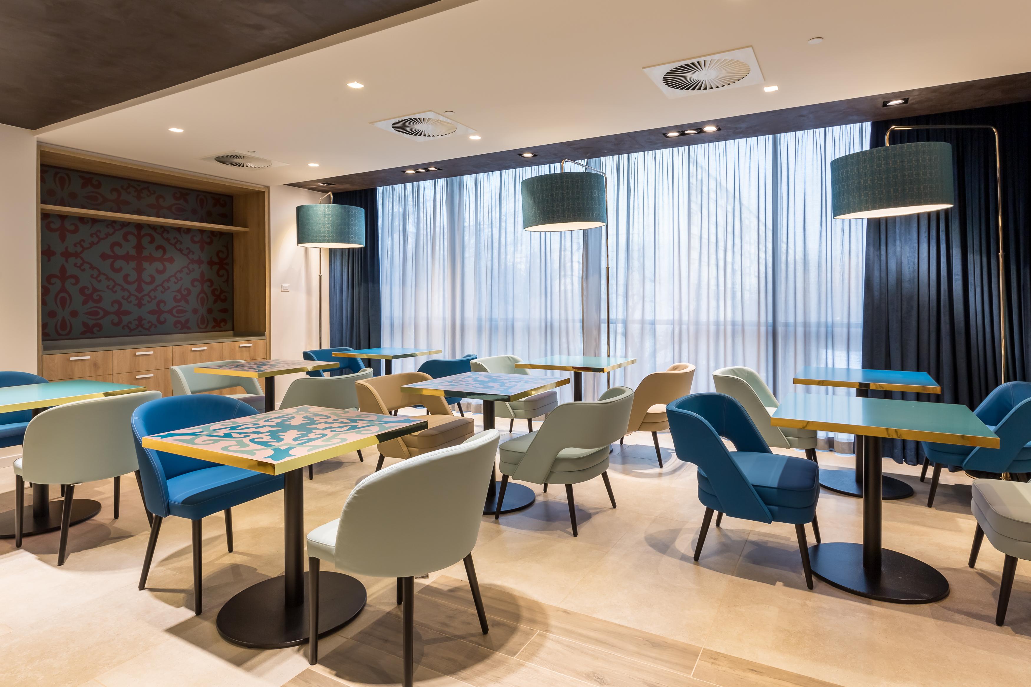Mercure Almaty City Center Extérieur photo