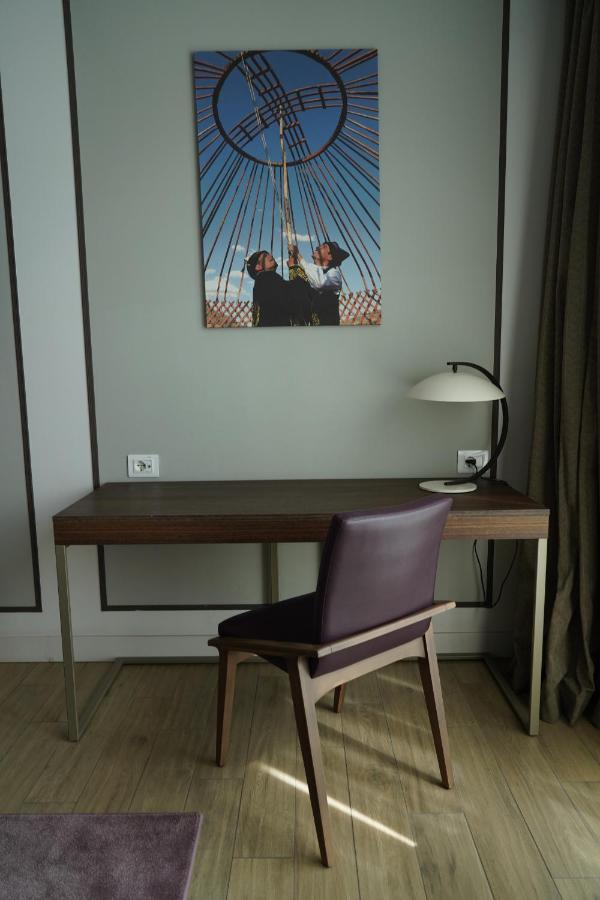 Mercure Almaty City Center Extérieur photo